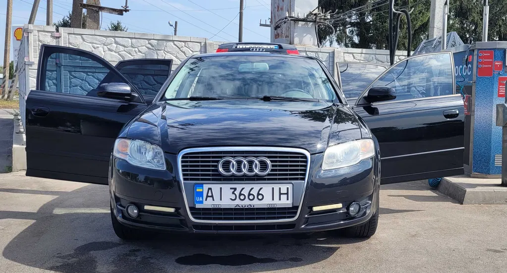 Фото 2007 Audi A4