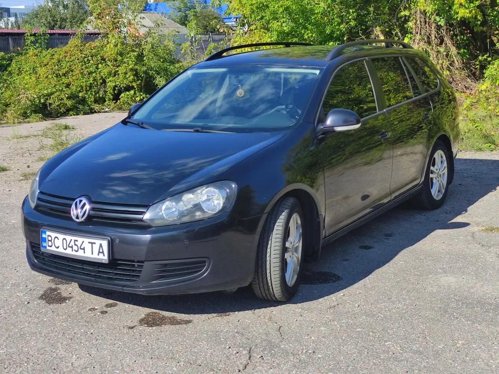 Фото 2011 Volkswagen Golf