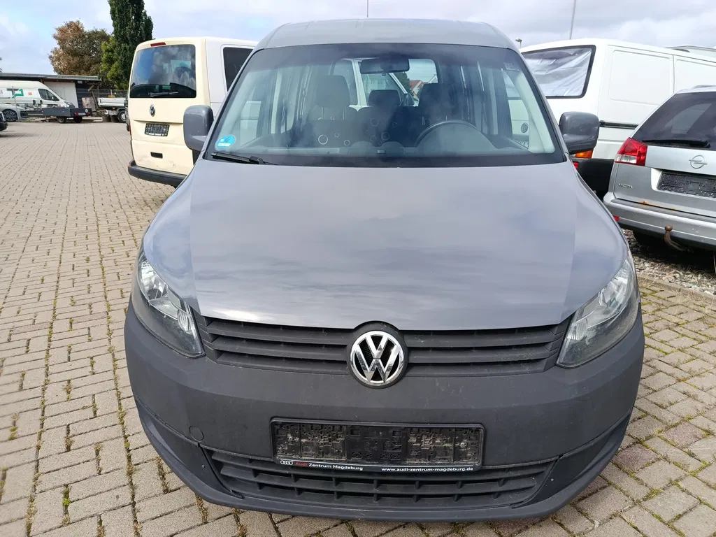 Фото 2011 Volkswagen Caddy