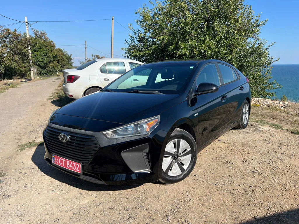 Фото 2017 Hyundai ioniq