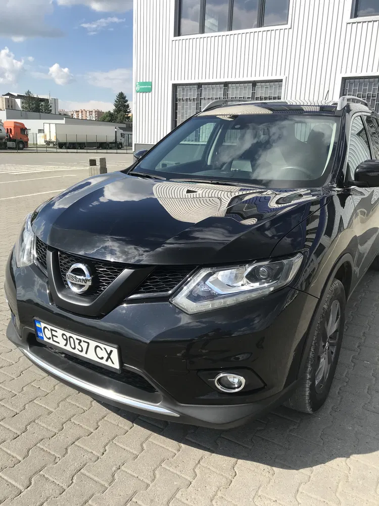 Фото 2016 Nissan Rogue