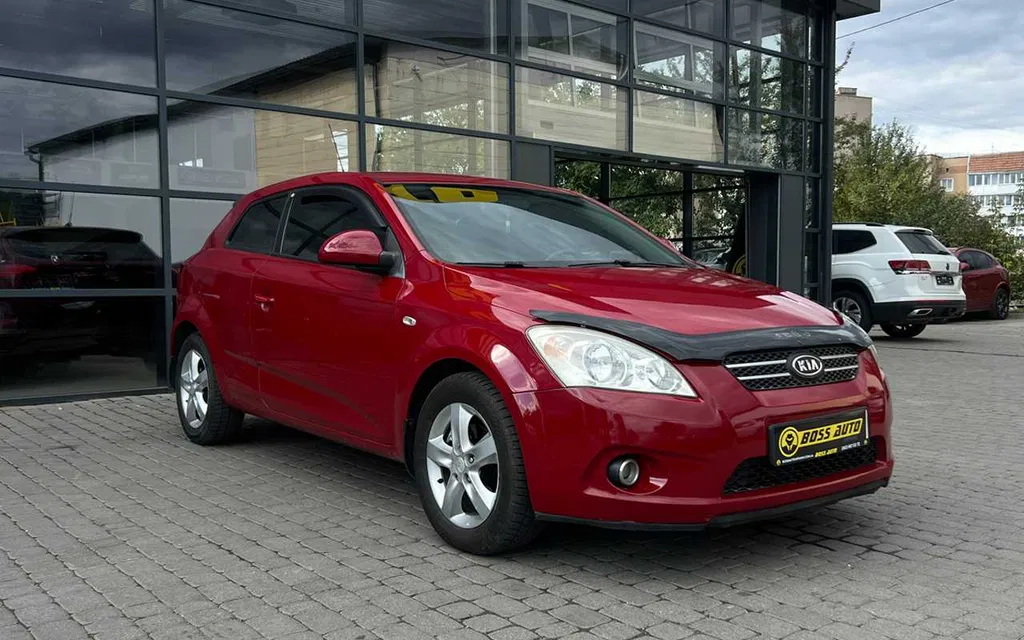 Фото 2008 Kia Cee'd