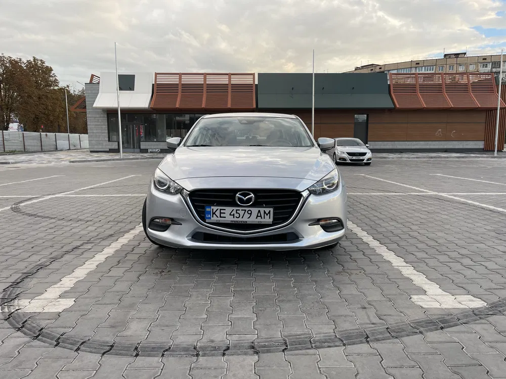 Фото 2018 Mazda 3