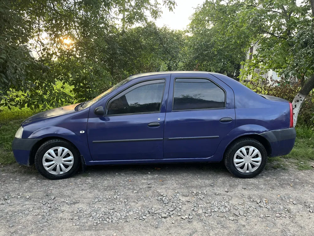 Фото 2005 Dacia Logan