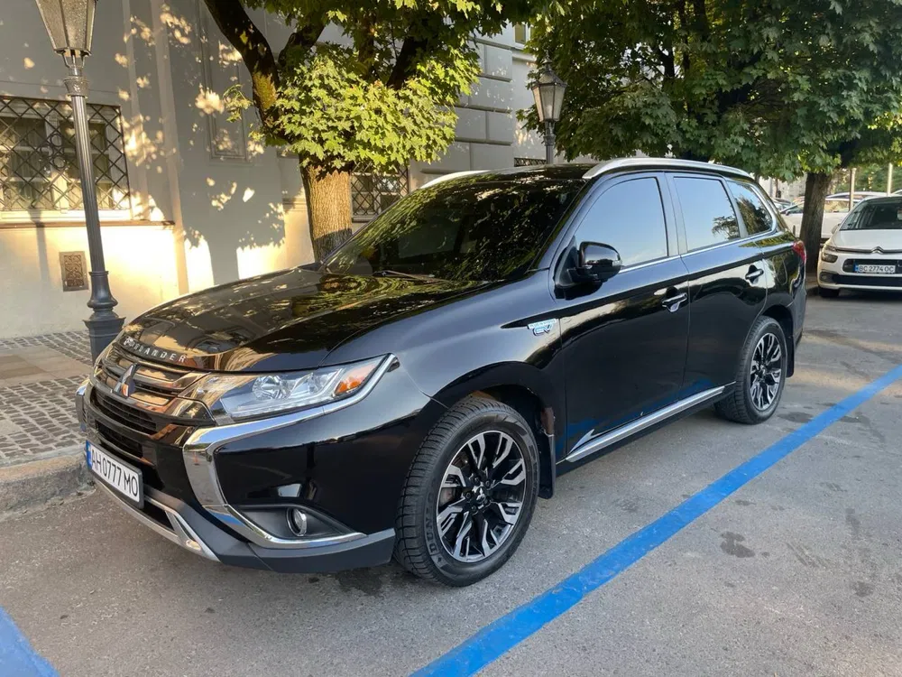 Фото 2018 Mitsubishi Outlander