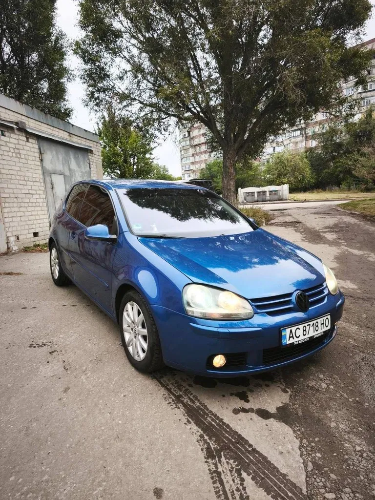 Фото 2005 Volkswagen Golf