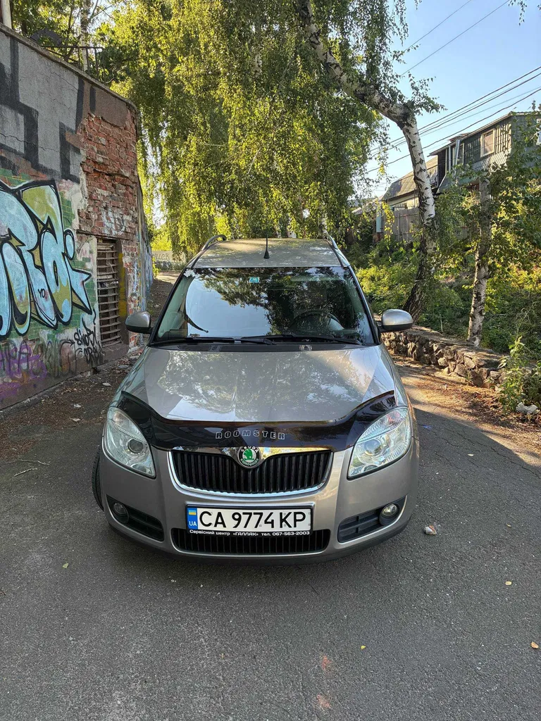 Фото 2009 Skoda Roomster