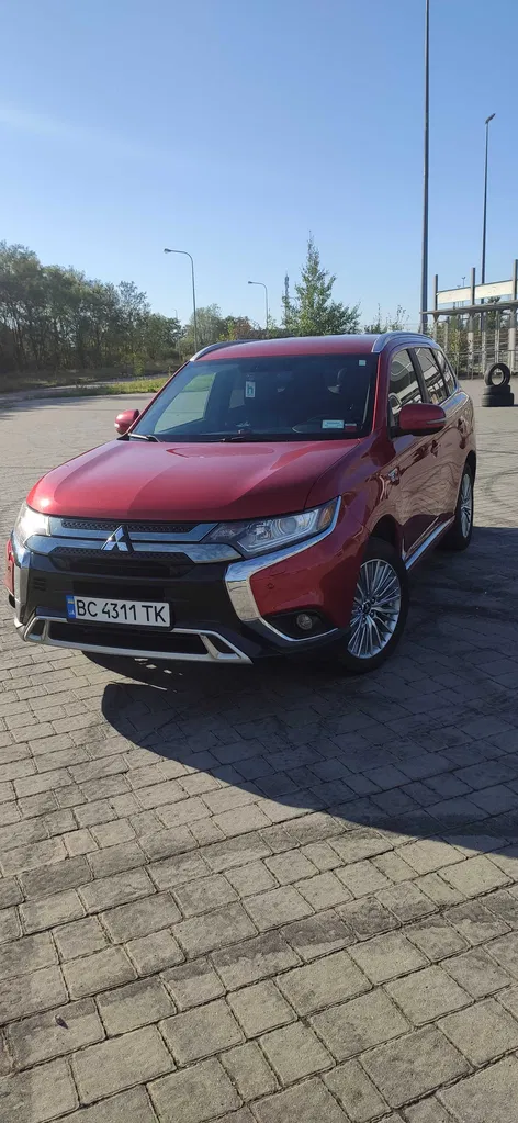Фото 2019 Mitsubishi Outlander