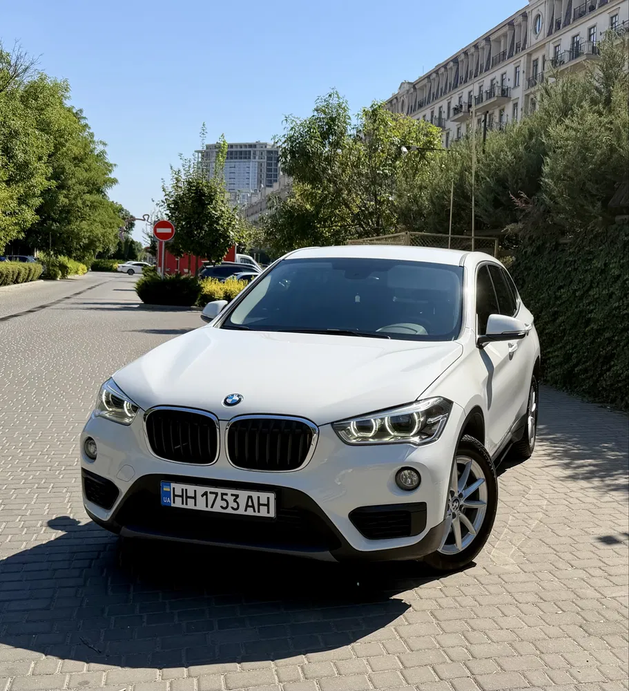 Фото 2016 BMW X1